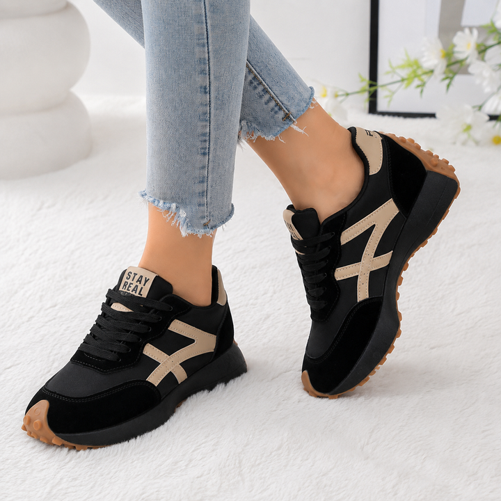 Solenne – Płaskie, Nieslizgające Sneakersy Chunky
