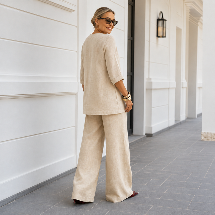 Draperly – Dwuczęściowy zestaw w stylu lnianym z dekoltem w serek