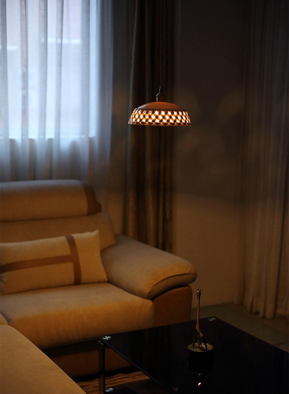 Lampa wisząca z ceramicznym kloszem w ażurowym wzorze