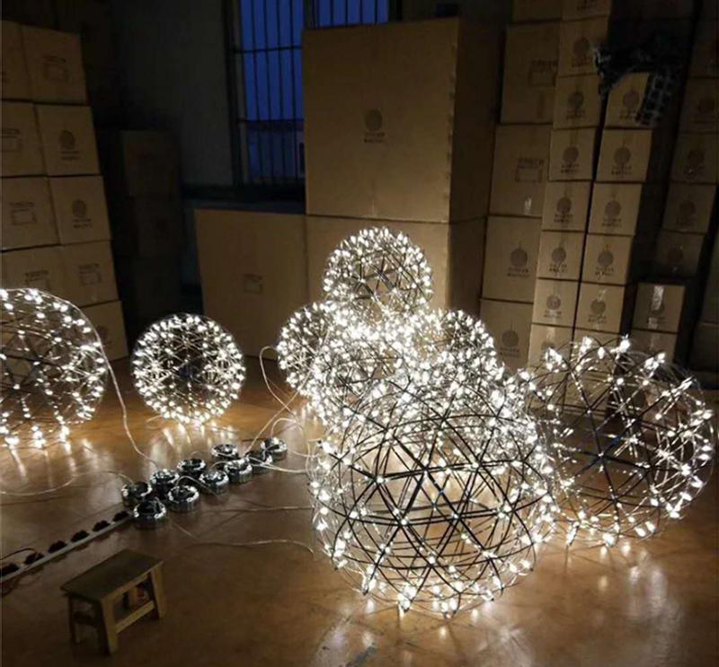 Srebrna Lampa Wisząca Spark Ball