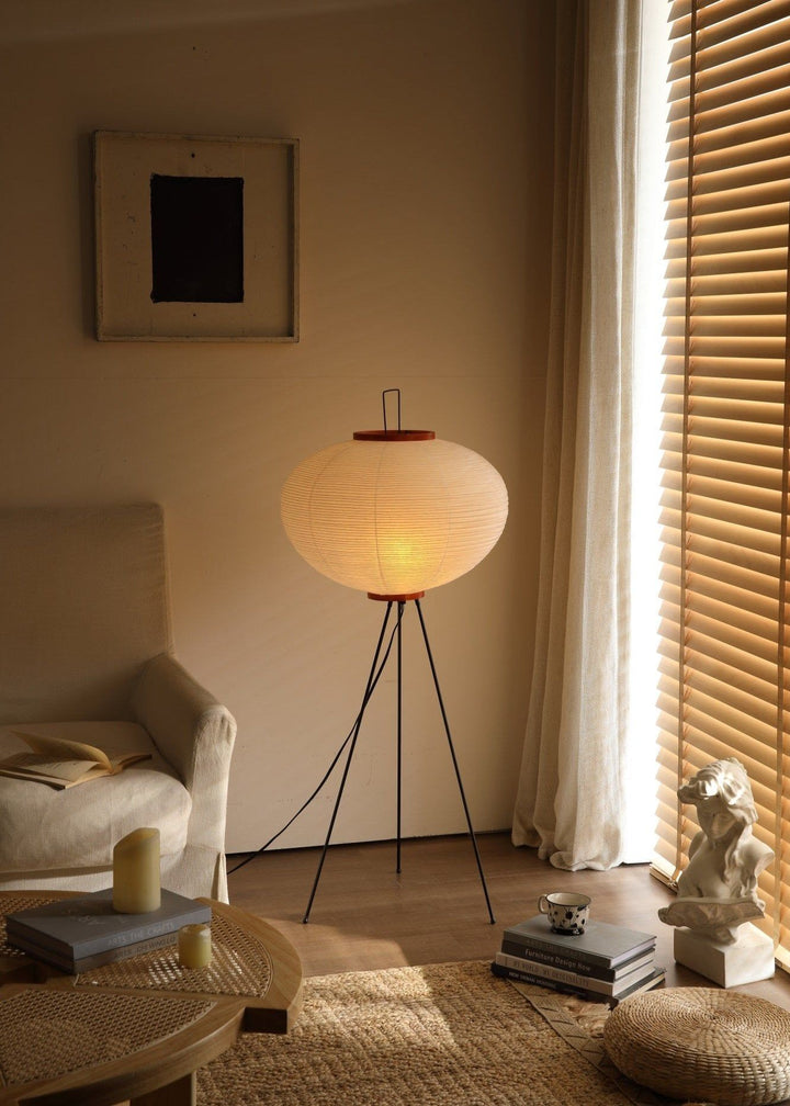 Lampa podłogowa z papieru ryżowego
