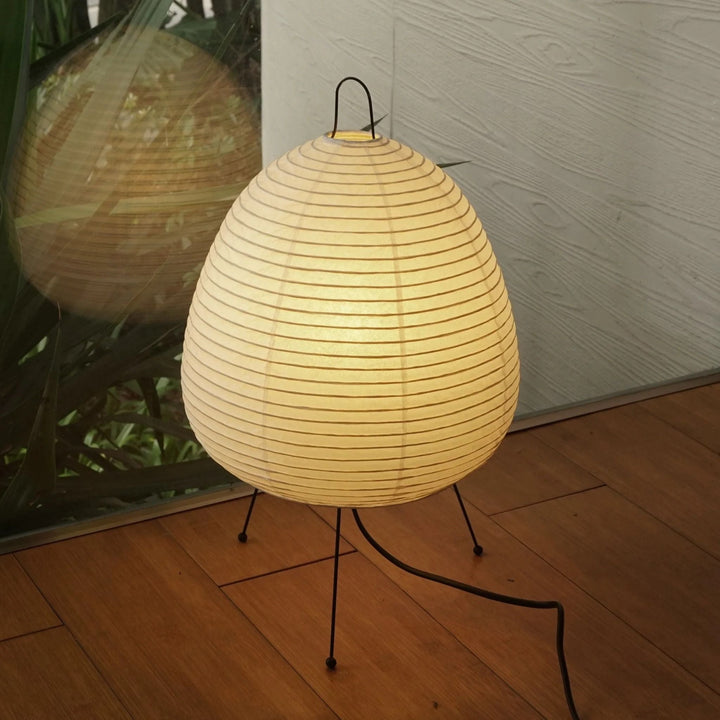 Japońska Lampa Stołowa z Latarenką