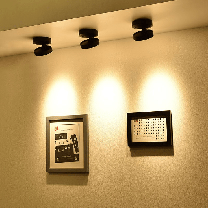 Okrągła obrotowa lampa LED świecąca w dół