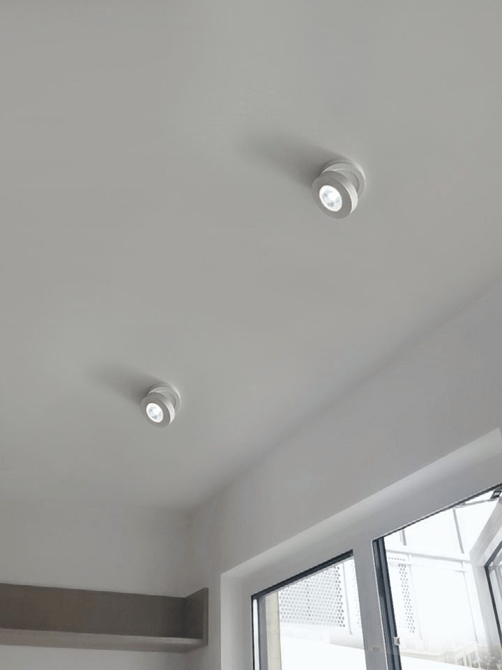 Okrągła obrotowa lampa LED świecąca w dół