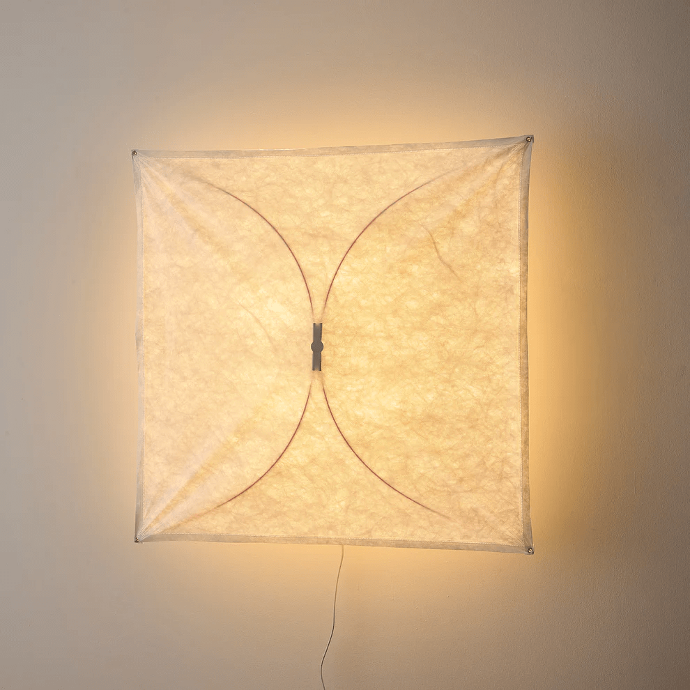 Lampa Ścienna z Papieru w Kształcie Latawca