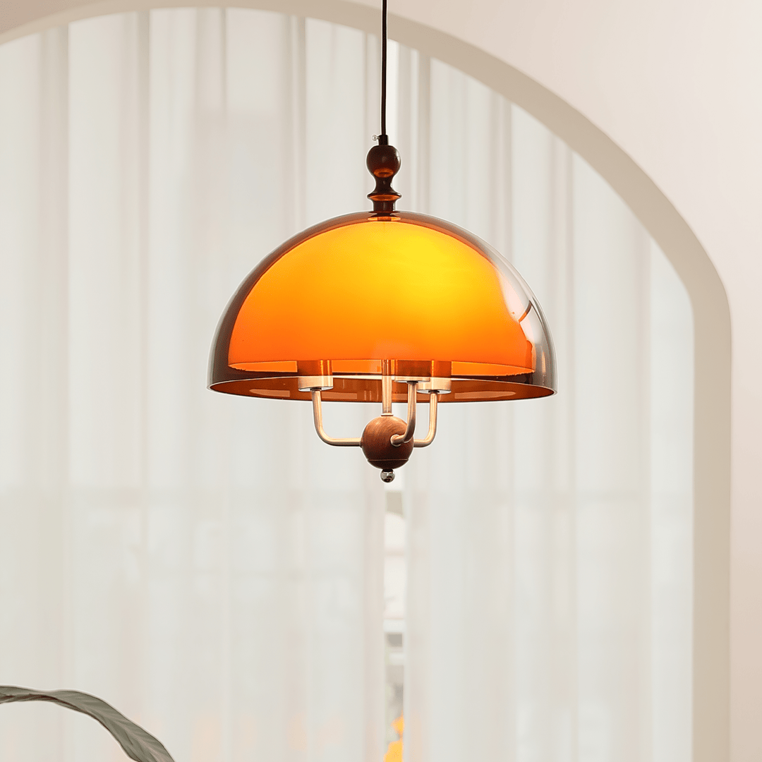 Bursztynowa lampa wisząca w kształcie kopuły