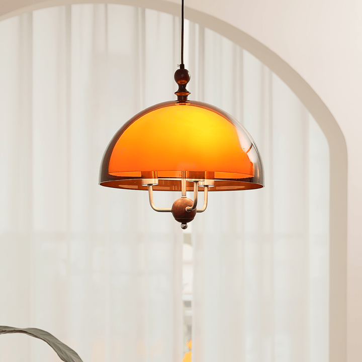 Bursztynowa lampa wisząca w kształcie kopuły