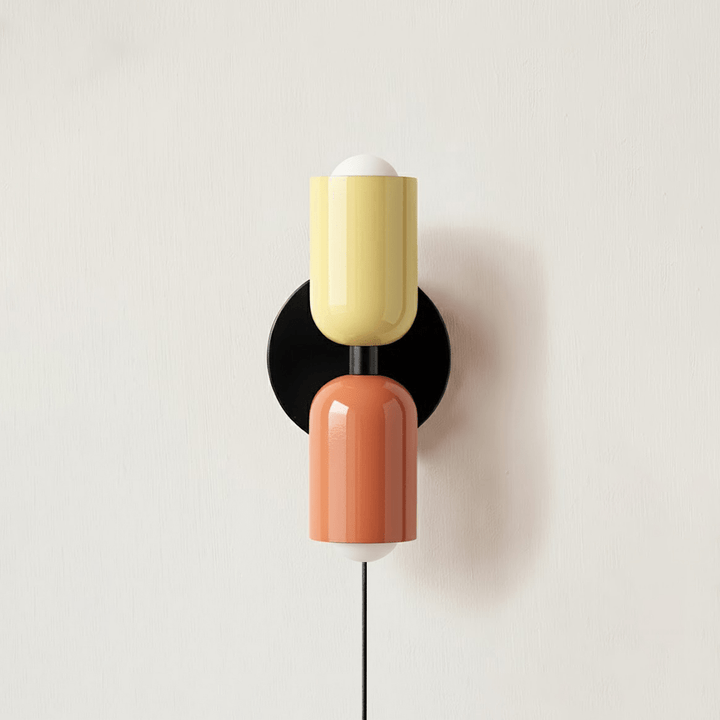 Lampka ścienna Couleur Double z wtyczką