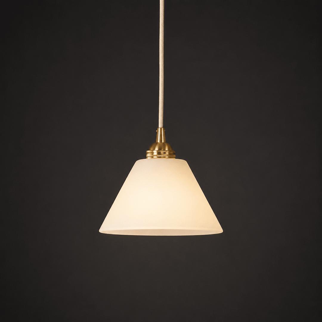Stożkowa Lampa Wisząca z Alabastru i Mosiądzu