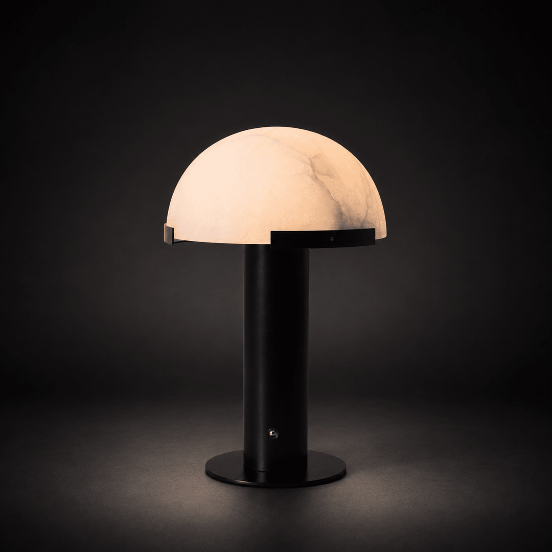 Elegancka Lampa Stołowa Alabastrowa