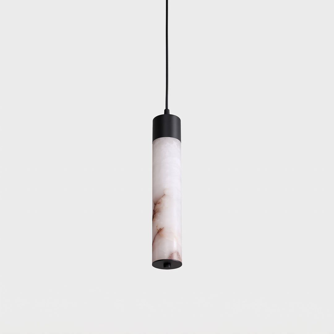 Lampa wisząca Tala z alabastru i mosiądzu