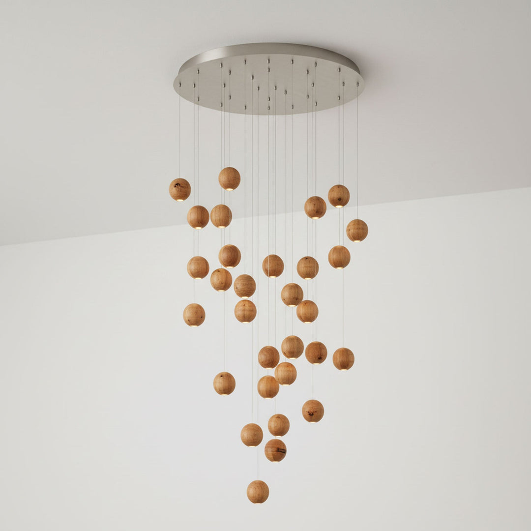 Wisząca Lampa Cluster z Drewnianymi Kulami