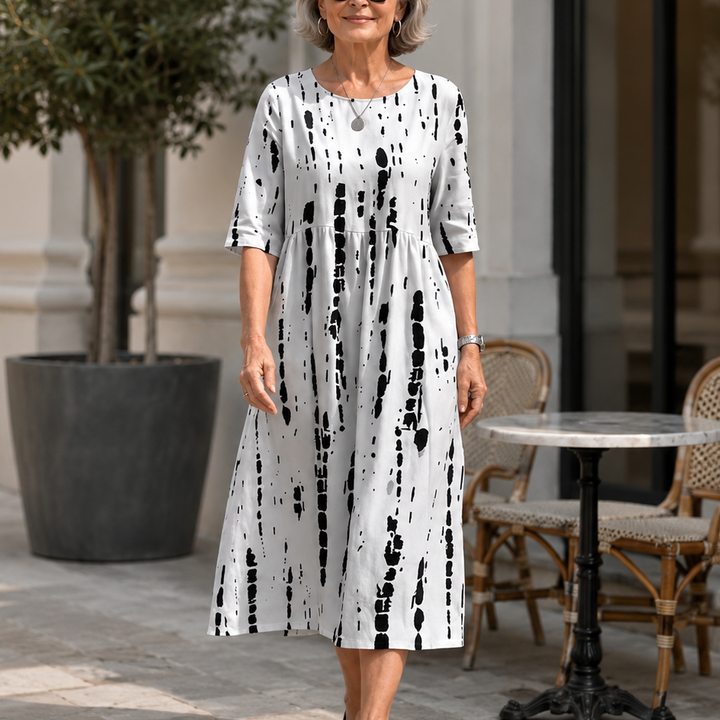 Wearbella – Midi sukienka w kwiatowy wzór z okrągłym dekoltem
