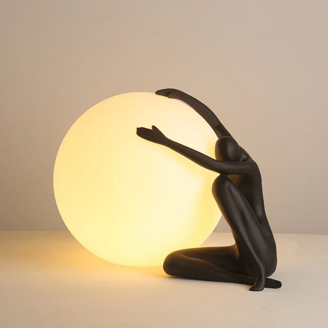 Lampa stołowa humanoidalna z kulą