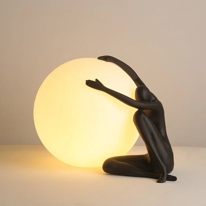 Lampa stołowa humanoidalna z kulą