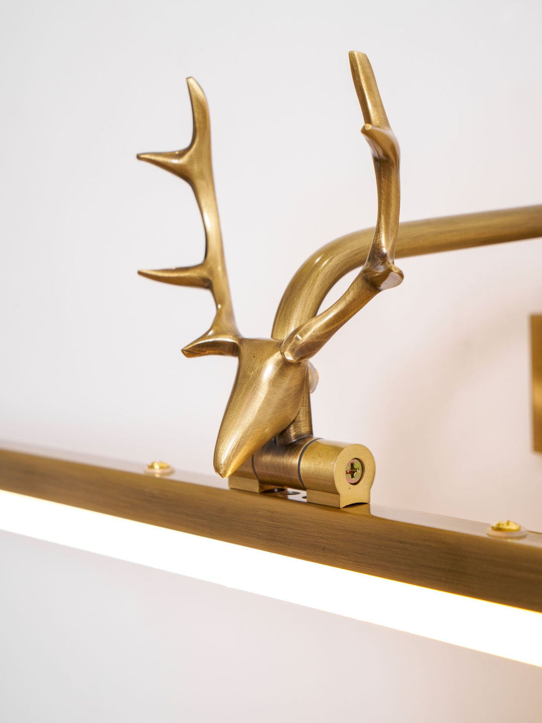 Lampa ścienna Adelaide Antler
