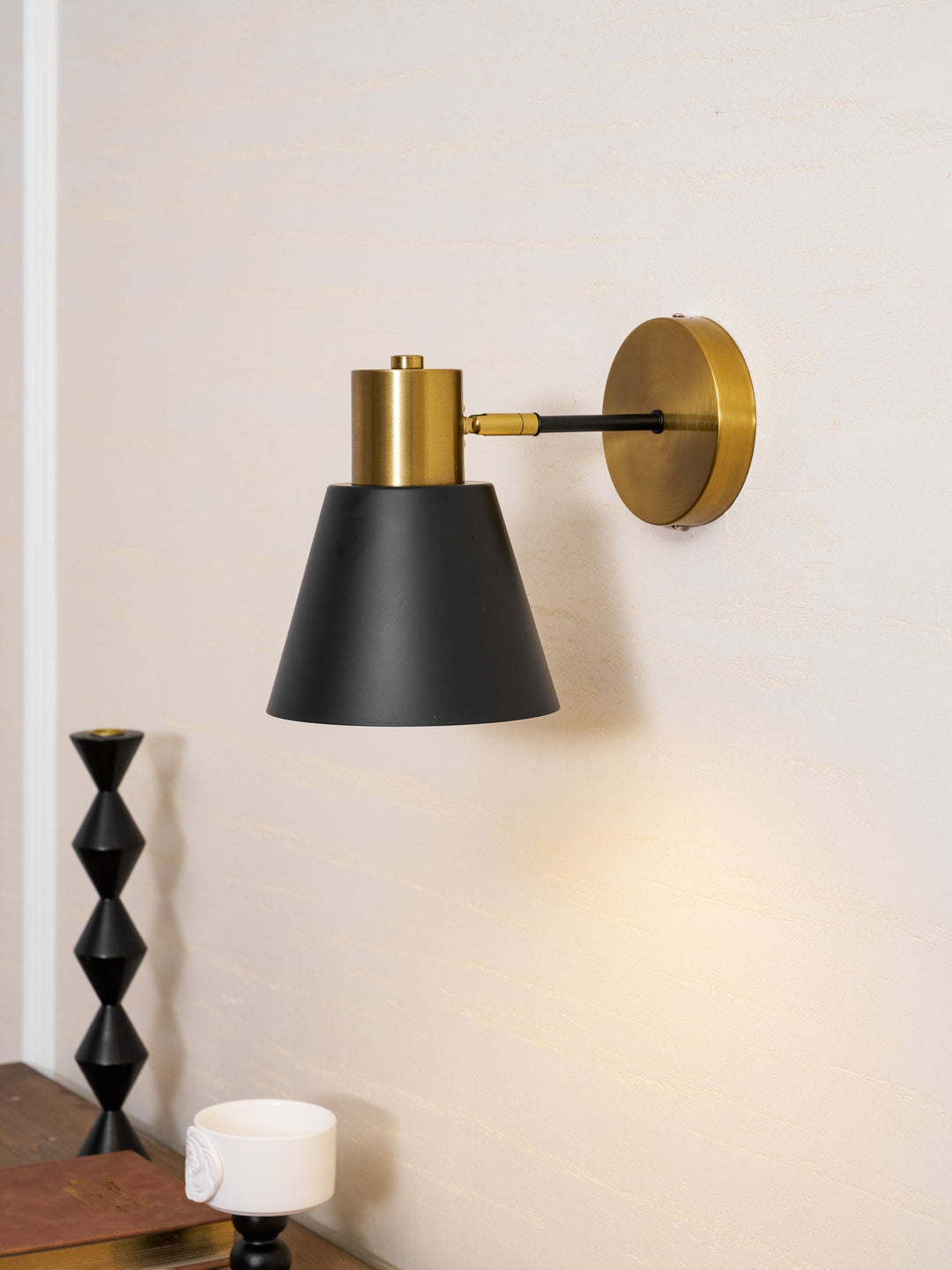 Regulowana Lampa Ścienna z Ramieniem