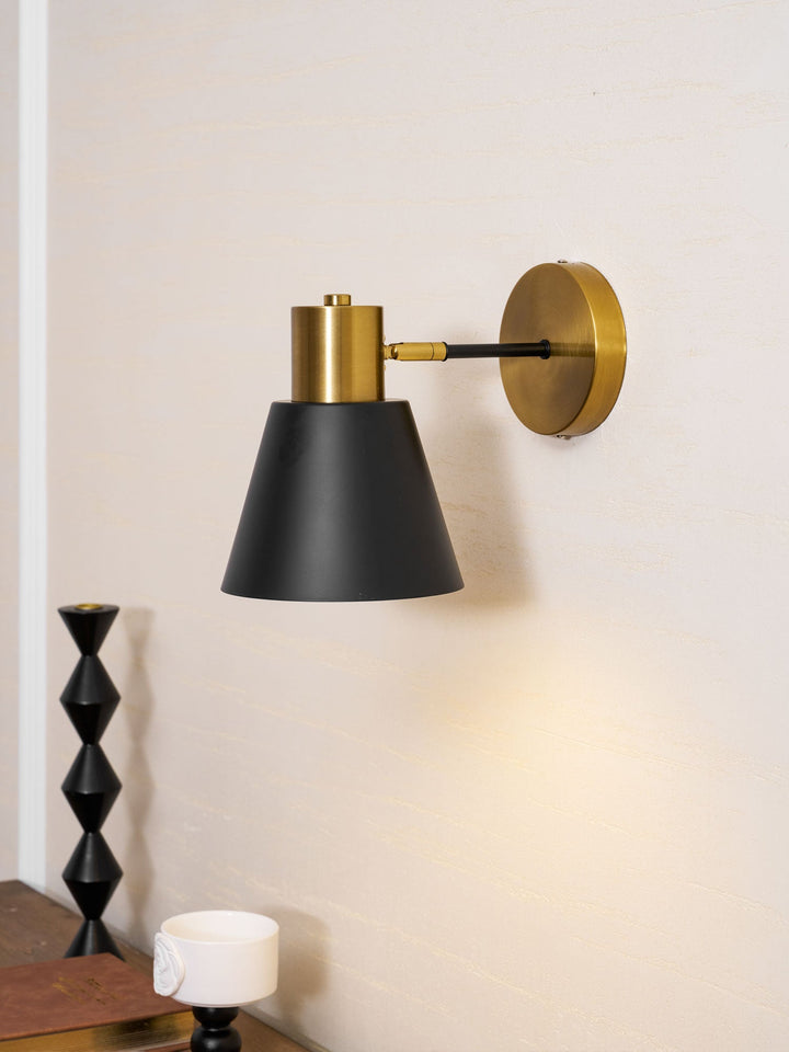 Regulowana Lampa Ścienna z Ramieniem