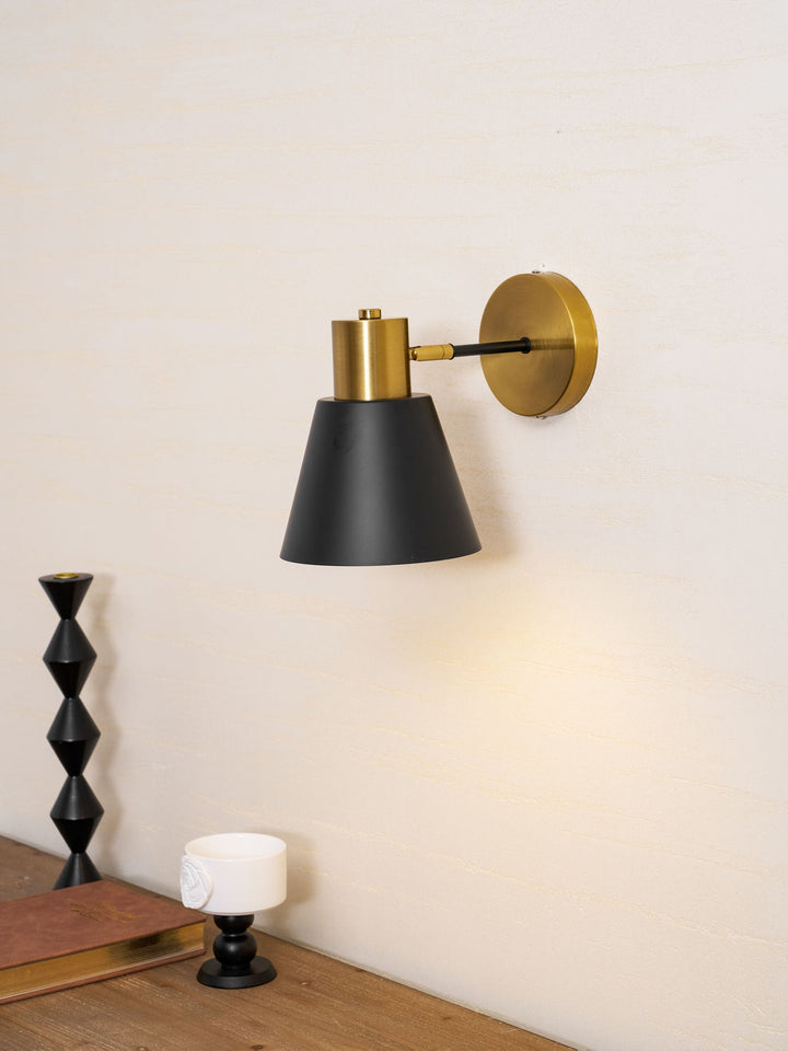 Regulowana Lampa Ścienna z Ramieniem
