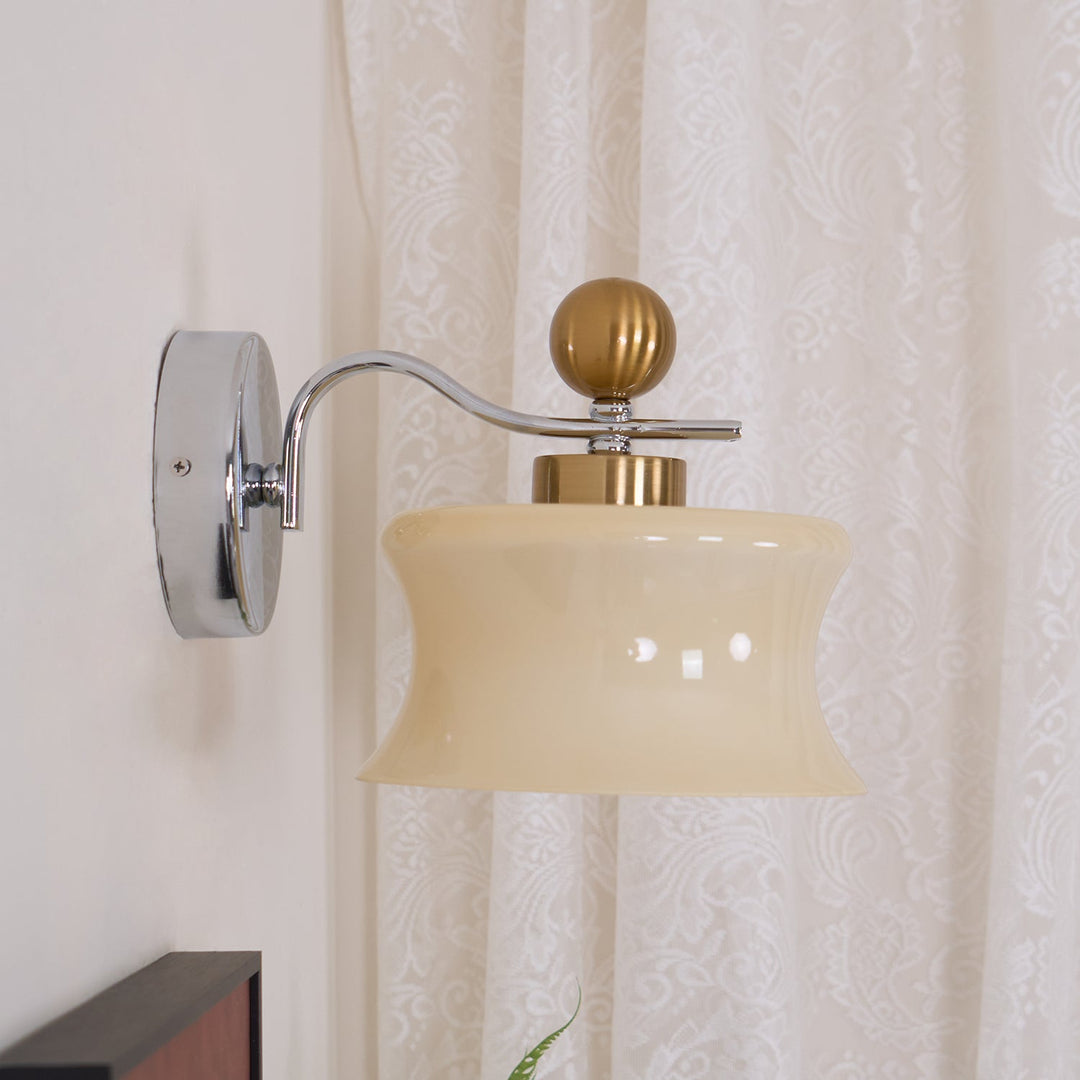Kinkiet Adorn