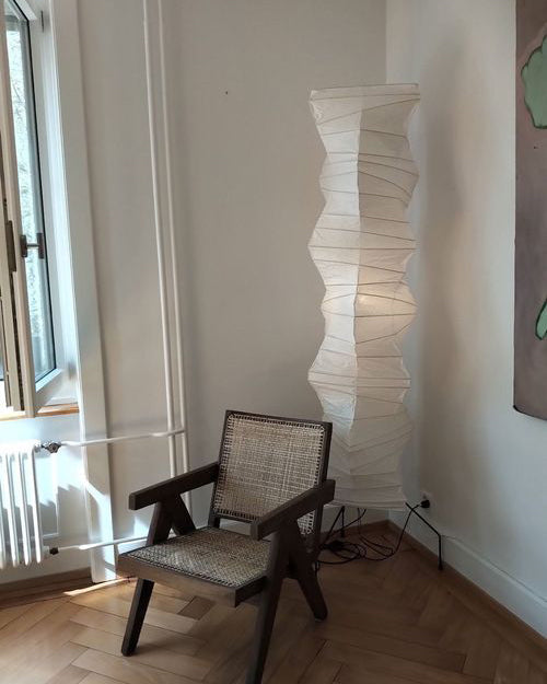 Lampa podłogowa z papieru ryżowego