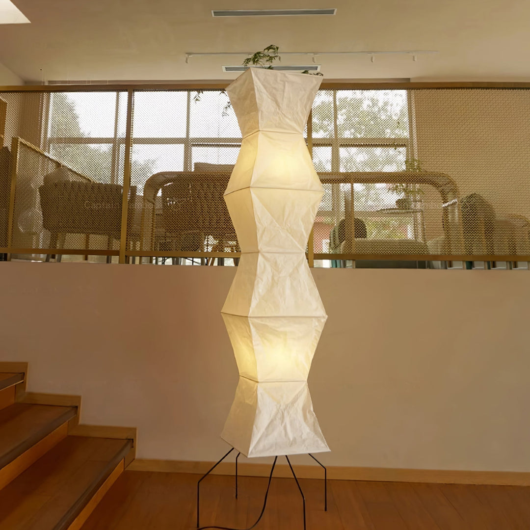 Lampa podłogowa z papieru ryżowego