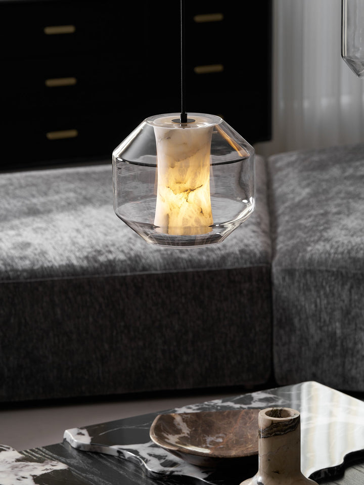 Lampa wisząca z alabastrowego szkła w cylindrze