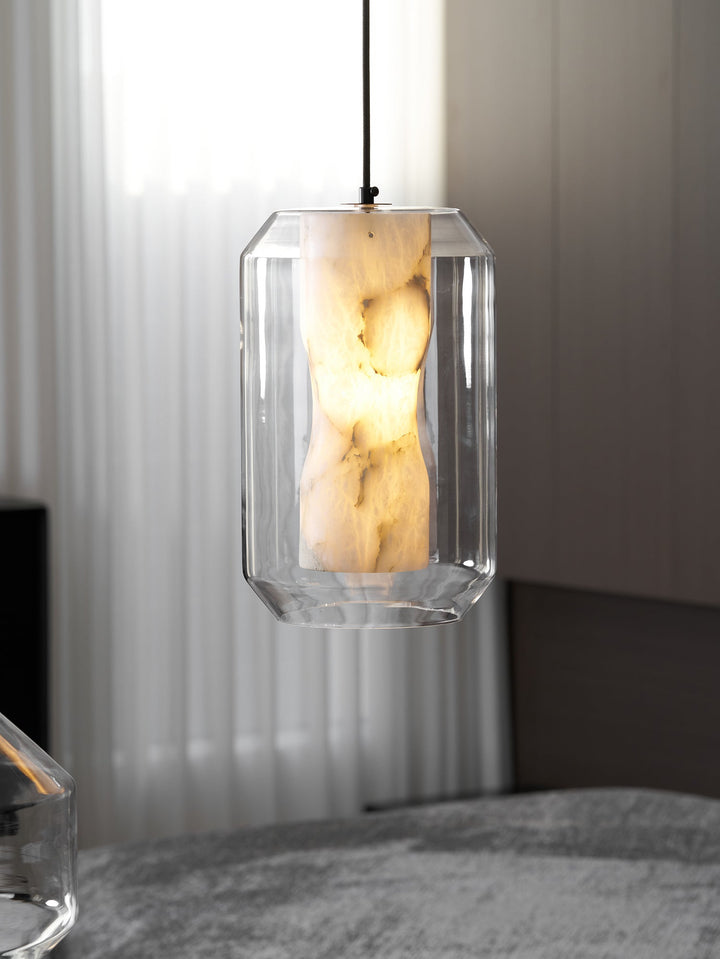 Lampa wisząca z alabastrowego szkła w cylindrze