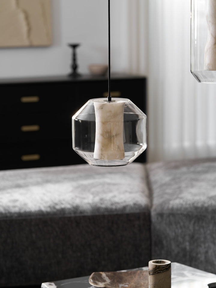 Lampa wisząca z alabastrowego szkła w cylindrze