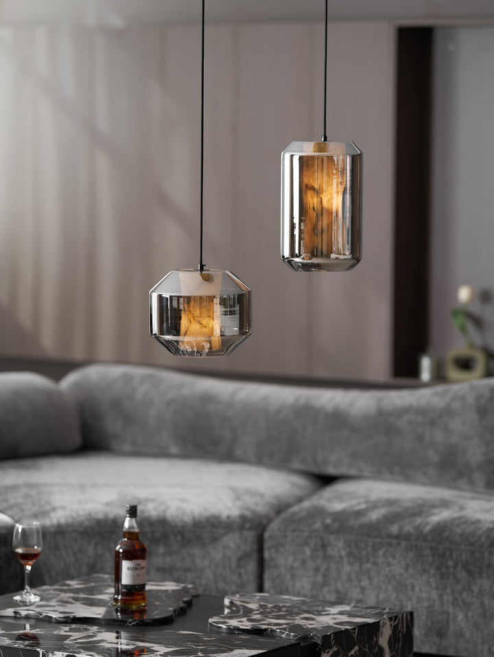 Lampa wisząca z alabastrowego szkła w cylindrze