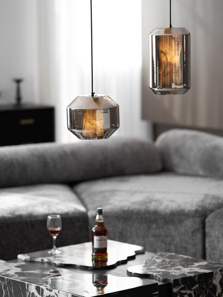 Lampa wisząca z alabastrowego szkła w cylindrze