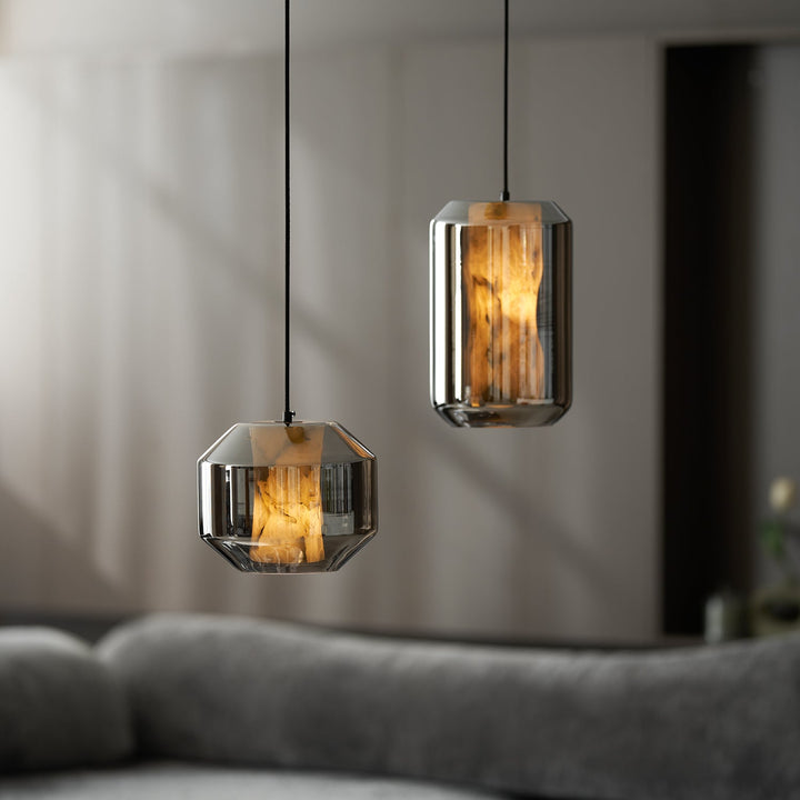Lampa wisząca z alabastrowego szkła w cylindrze