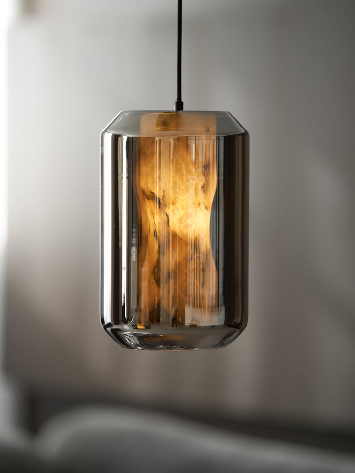 Lampa wisząca z alabastrowego szkła w cylindrze