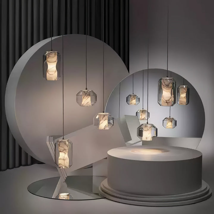 Lampa wisząca z alabastrowego szkła w cylindrze