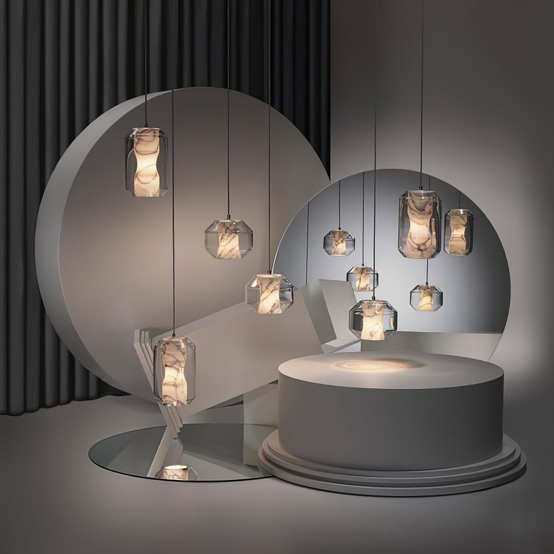 Lampa wisząca z alabastrowego szkła w cylindrze