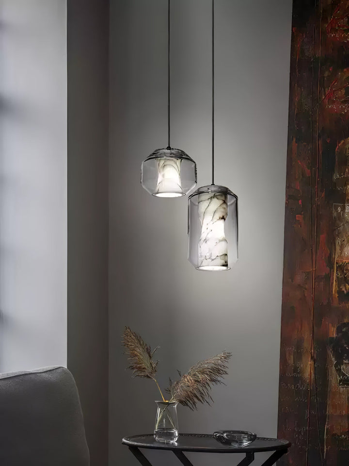 Lampa wisząca z alabastrowego szkła w cylindrze