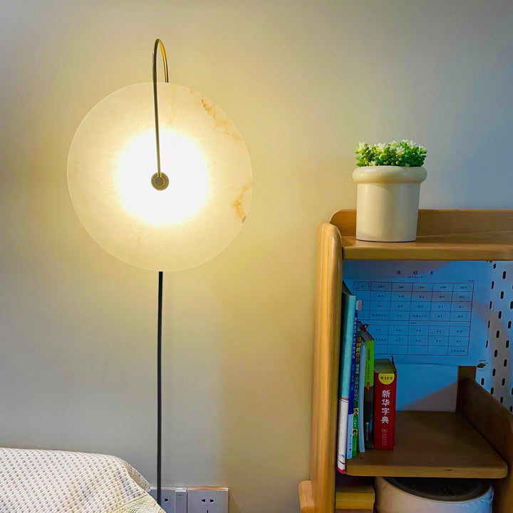 Lampa ścienna LED Alabaster z wtyczką
