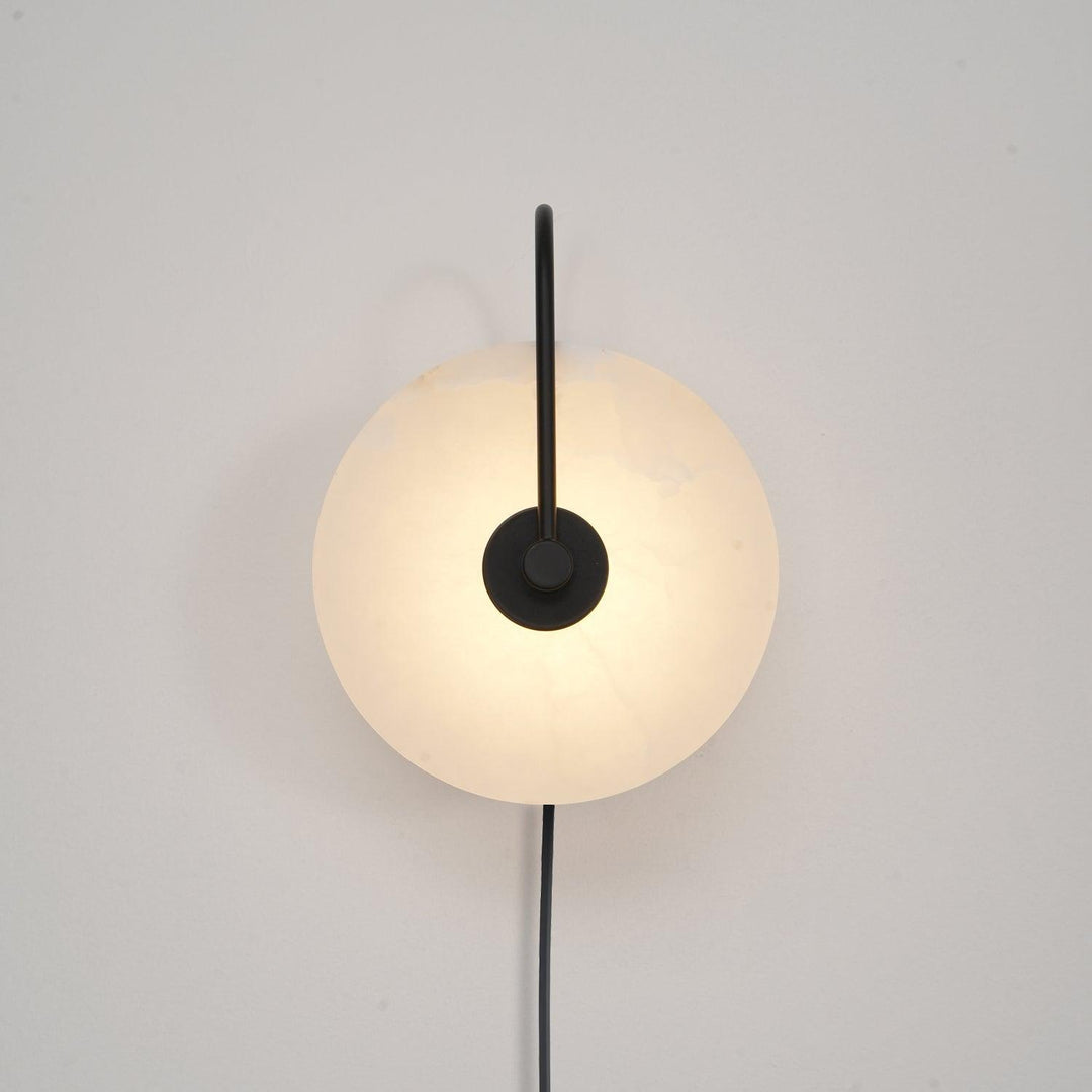 Lampa ścienna LED Alabaster z wtyczką