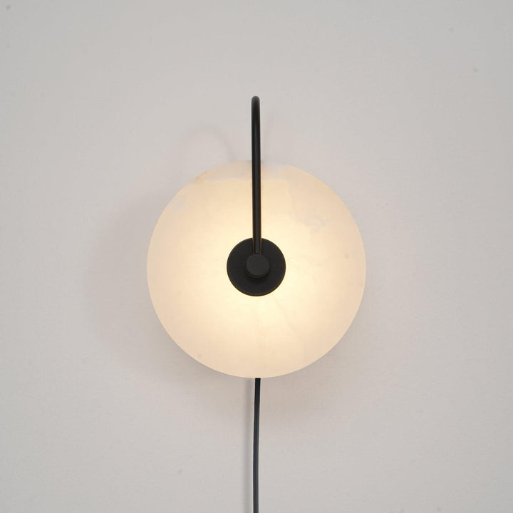Lampa ścienna LED Alabaster z wtyczką