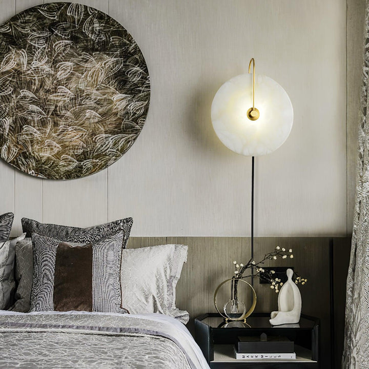Lampa ścienna LED Alabaster z wtyczką