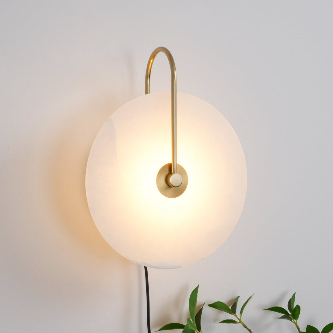 Lampa ścienna LED Alabaster z wtyczką