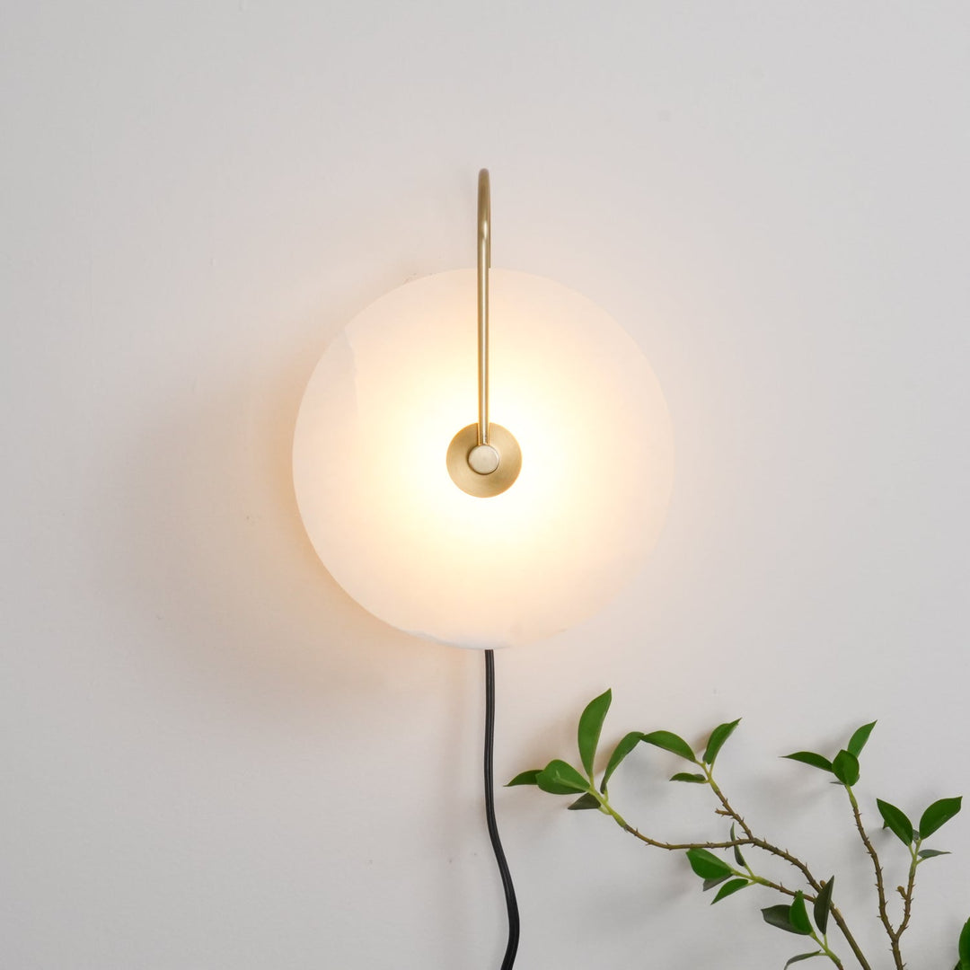 Lampa ścienna LED Alabaster z wtyczką