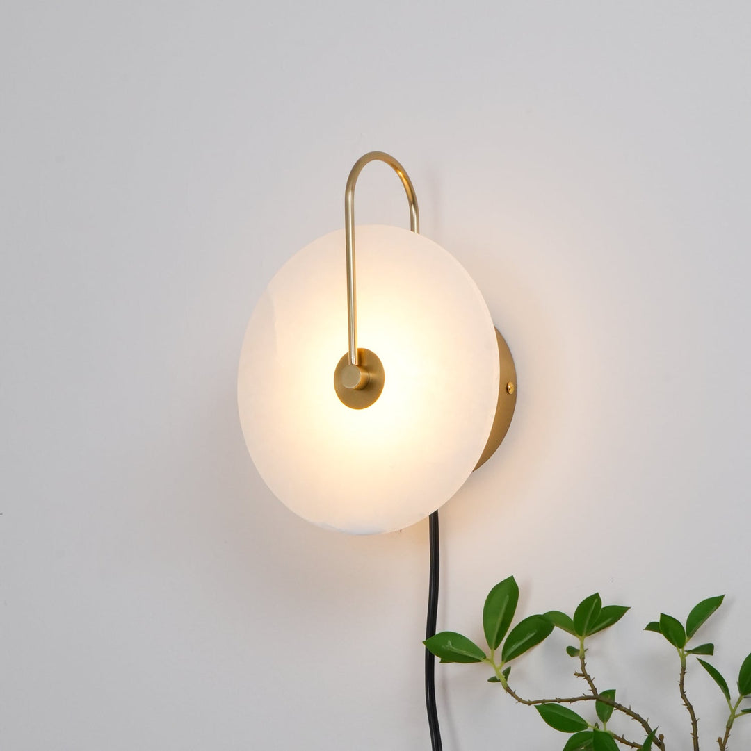 Lampa ścienna LED Alabaster z wtyczką