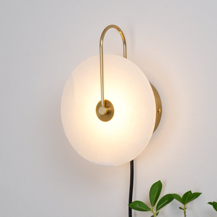 Lampa ścienna LED Alabaster z wtyczką