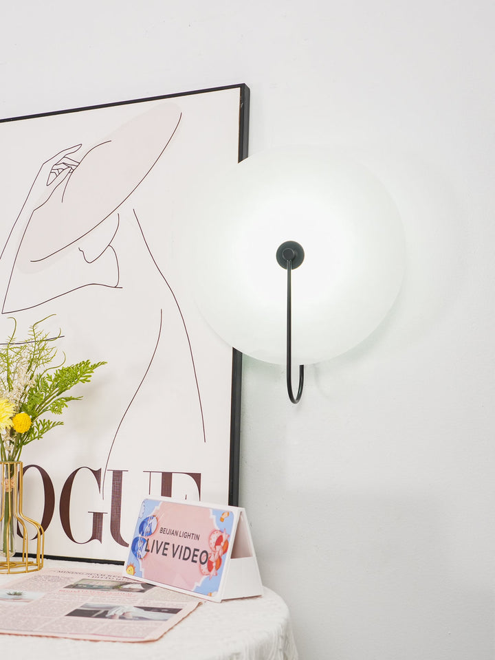 Lampa ścienna LED Alabaster z wtyczką