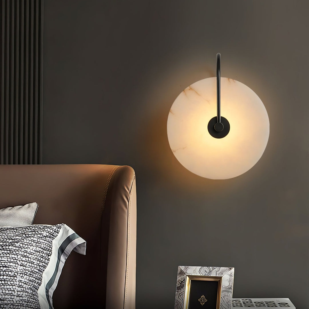 Lampa ścienna LED Alabaster z wtyczką