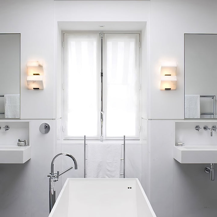 Lampa ścienna z alabastru w stylu schodów