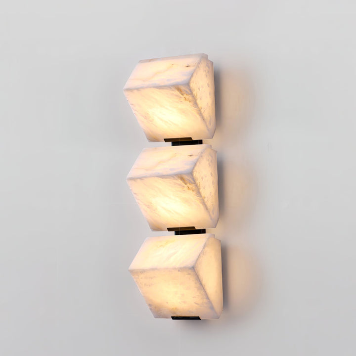 Lampa ścienna z alabastru w stylu schodów