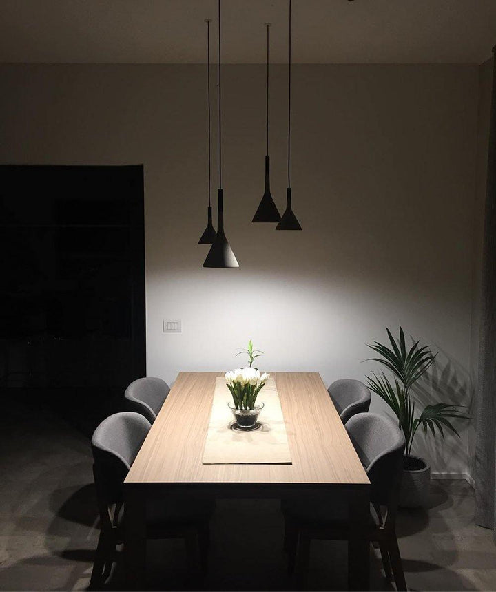 Stożkowa Lampa Wisząca z Betonu