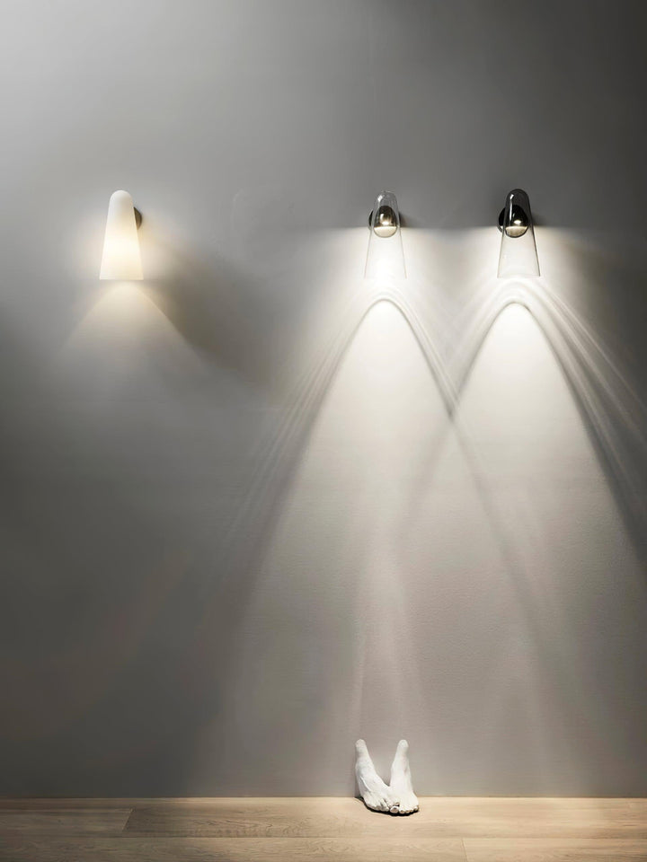Stołowa Lampa Ścienna z Konicznym Szklanym Kloszem